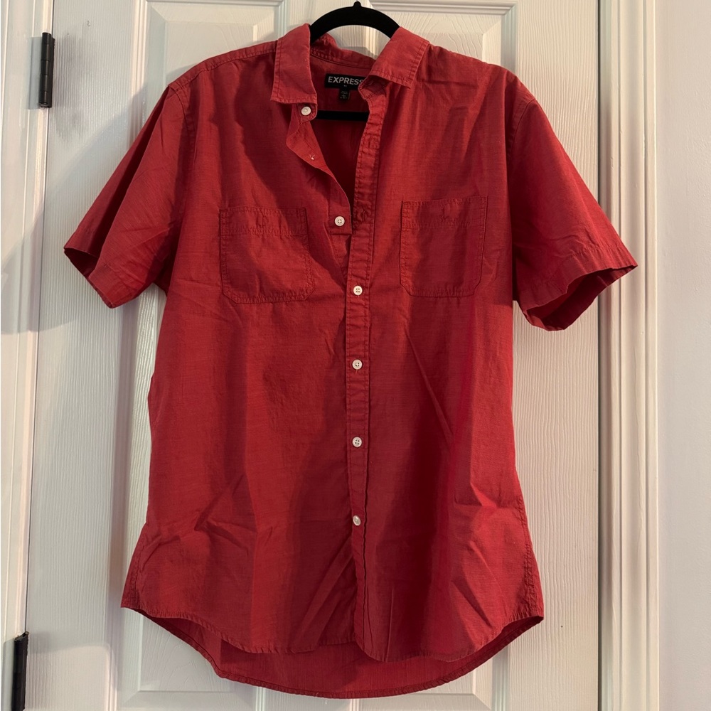 Express Men's Red Short-Sleeve Button-Down Shirt with Chest Pockets